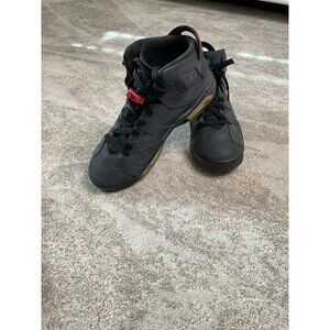 Size 5.5 Y - Jordan 5 Hyper Pink 2016